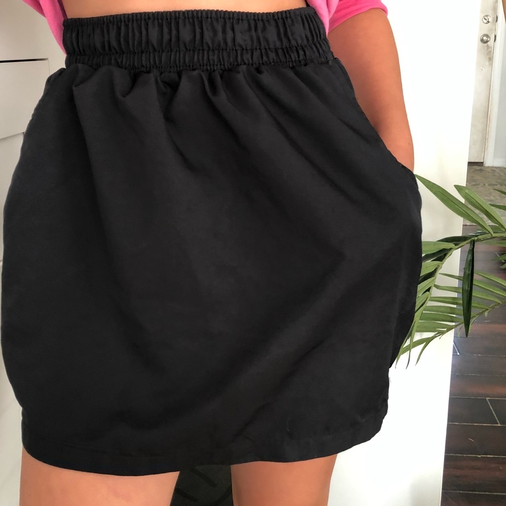 American apparel black skirt with pockets